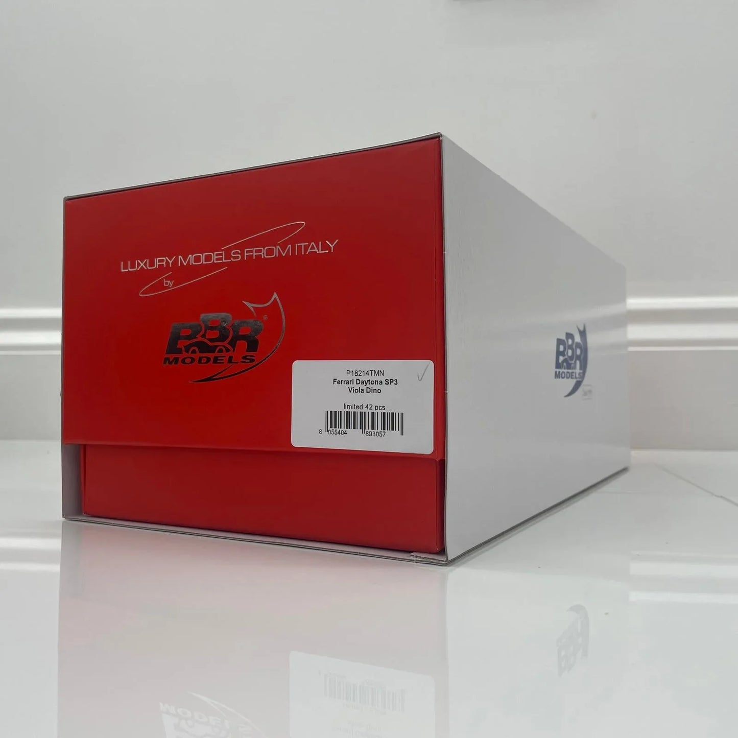 BBR118FerrariSP3DaytonaopenroofPurpleDinowithDisplayCaseLimitedEdition1942PiecesInStock - Car Dynamics