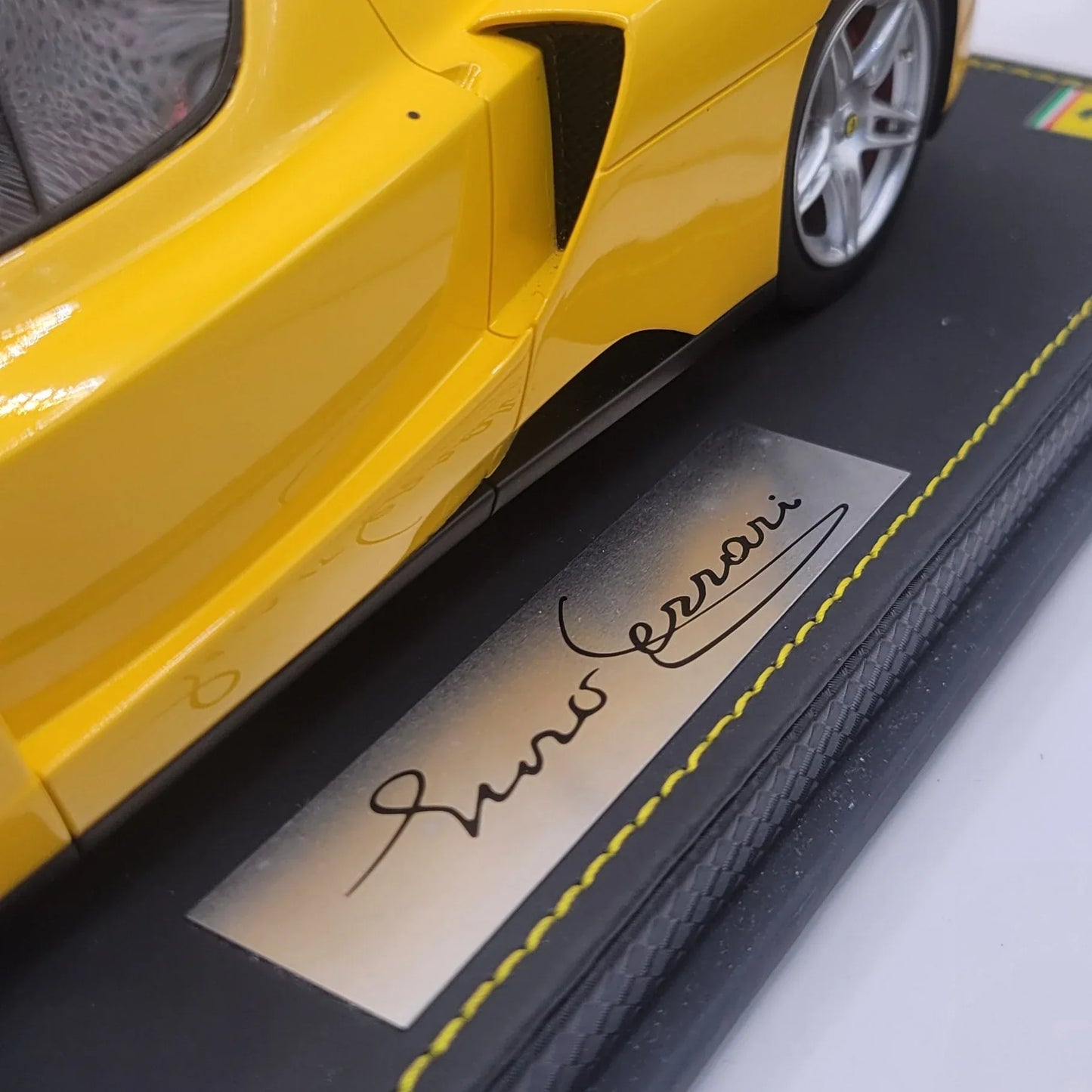 118BBRFerrariEnzo2004GialloModenaLimited60pcsBBRModelsP18134E_7 - Car Dynamics 