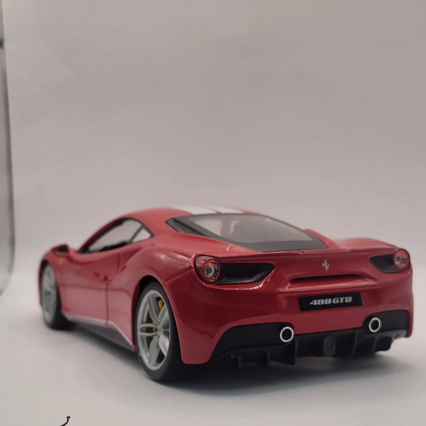 118BburagoFerrari488GTBTheSchumacher70thAnniversaryCollection_5 - Car Dynamics 