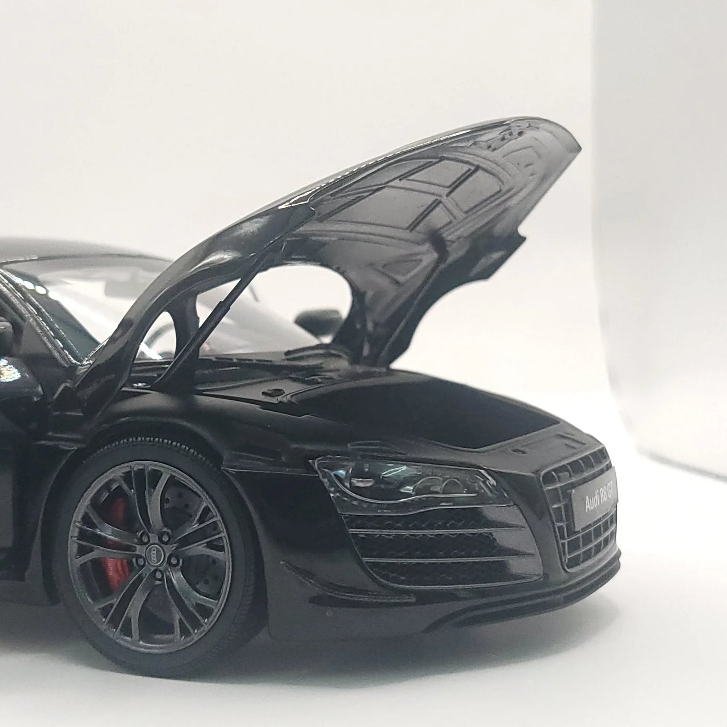 118KyoshoAudiR8GT5.2V10FSI_PhantomBlack_RareCarDynamics_9 - Car Dynamics 