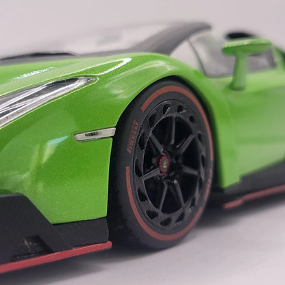 118KyoshoOUSIALamborghiniVenenoRoadsterGreenRedlineRare_4 - Car Dynamics 