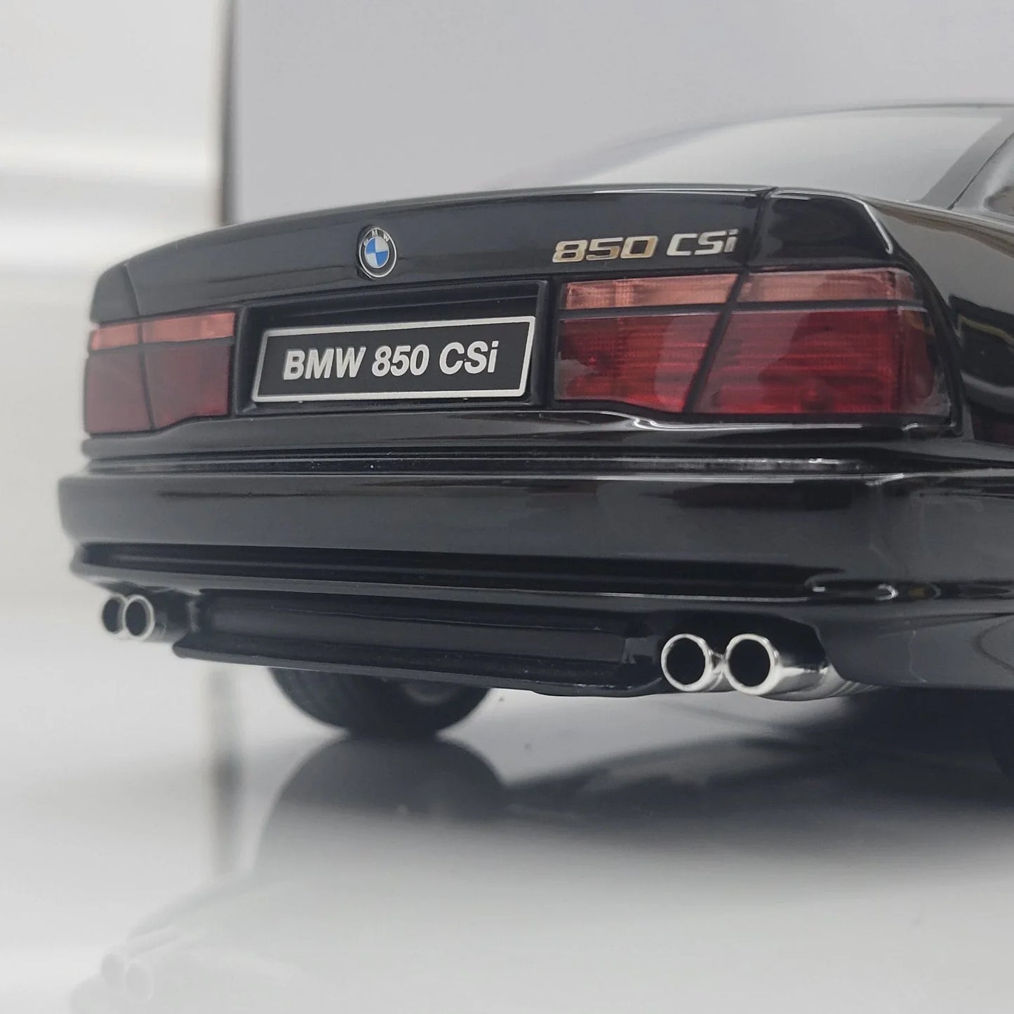 118OttoMobileBMW850CSIE31BlackOT904_1 - Car Dynamics 