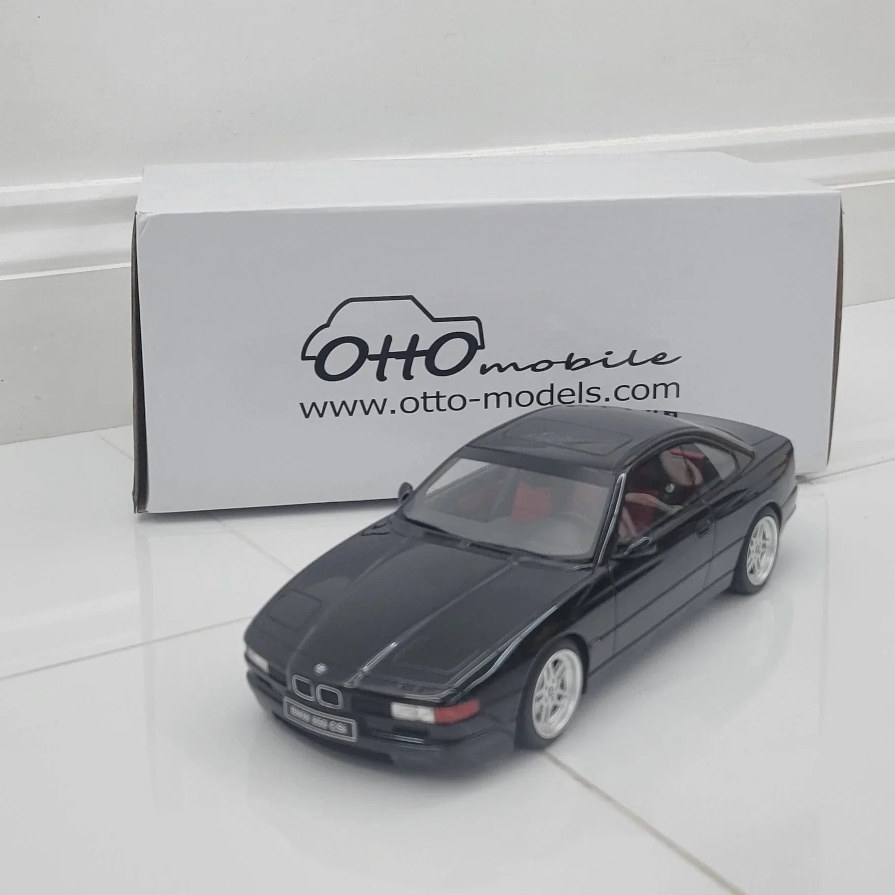 118OttoMobileBMW850CSIE31BlackOT904_6 - Car Dynamics 