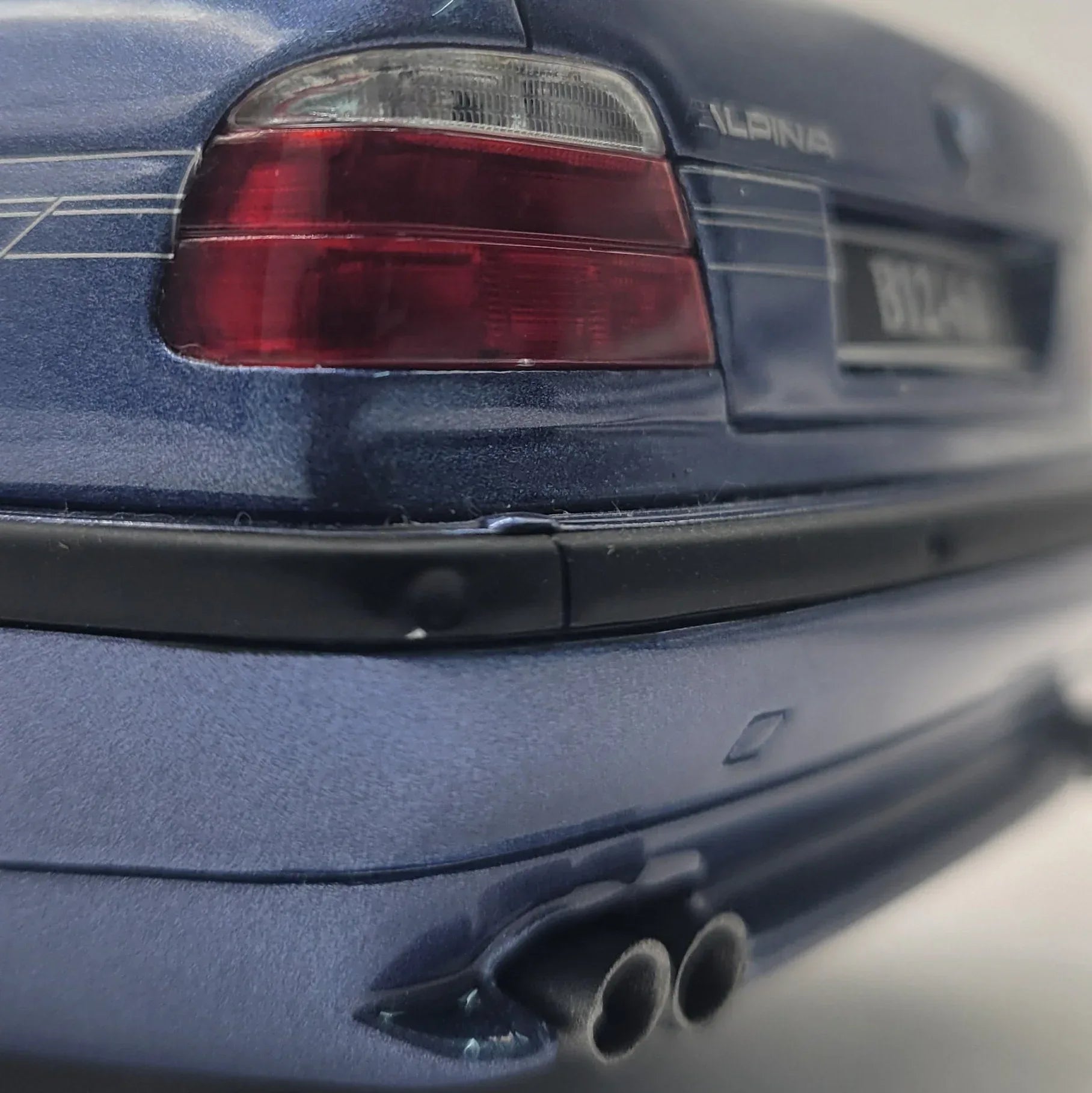 118OttoMobileBMWE38AlpinaB126.0BlueOT359_1 - Car Dynamics 