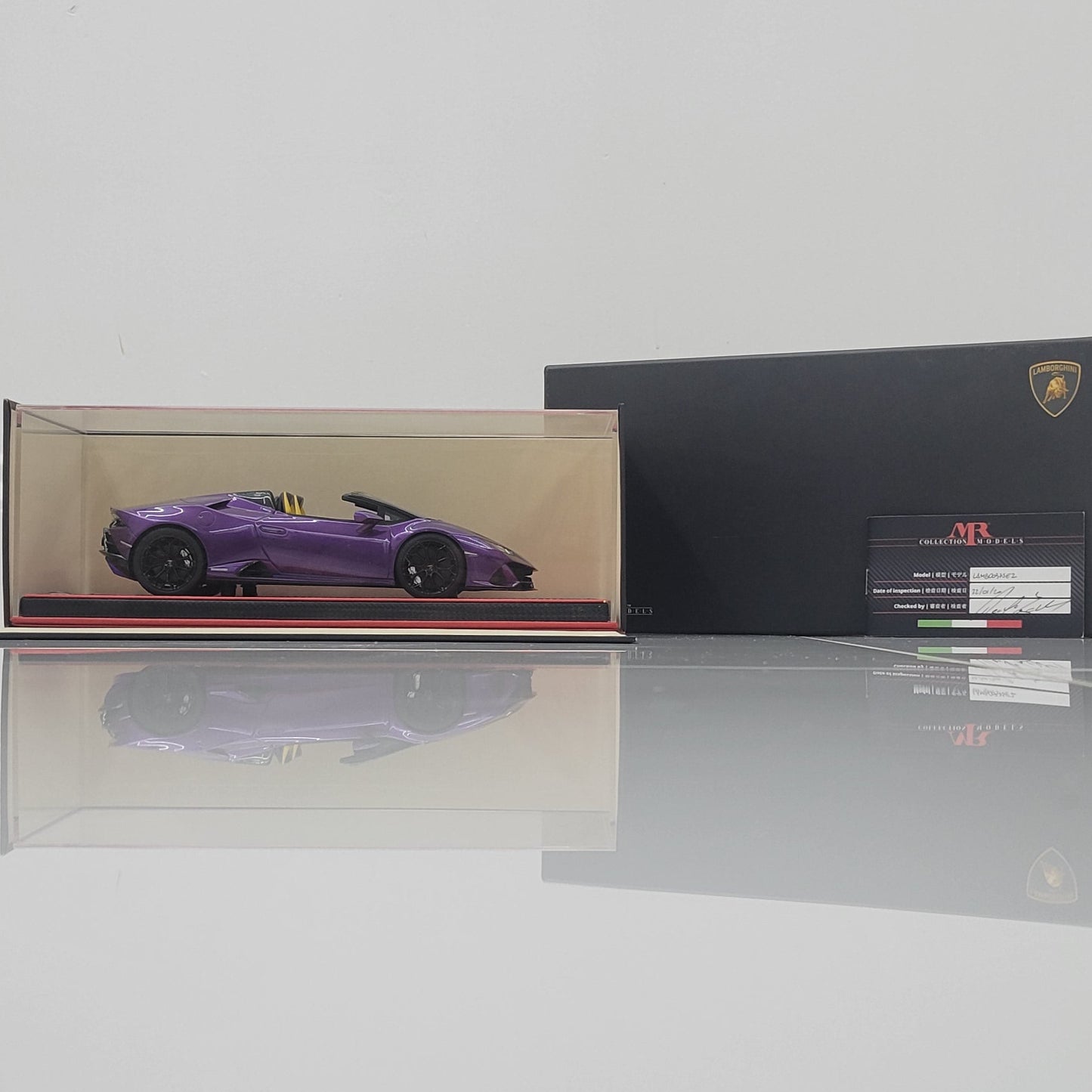 MR Collection 1:18 Lamborghini Huracan EVO Spyder Viola Pasifae | LAMBO037SE2 | Limited Edition 24/25