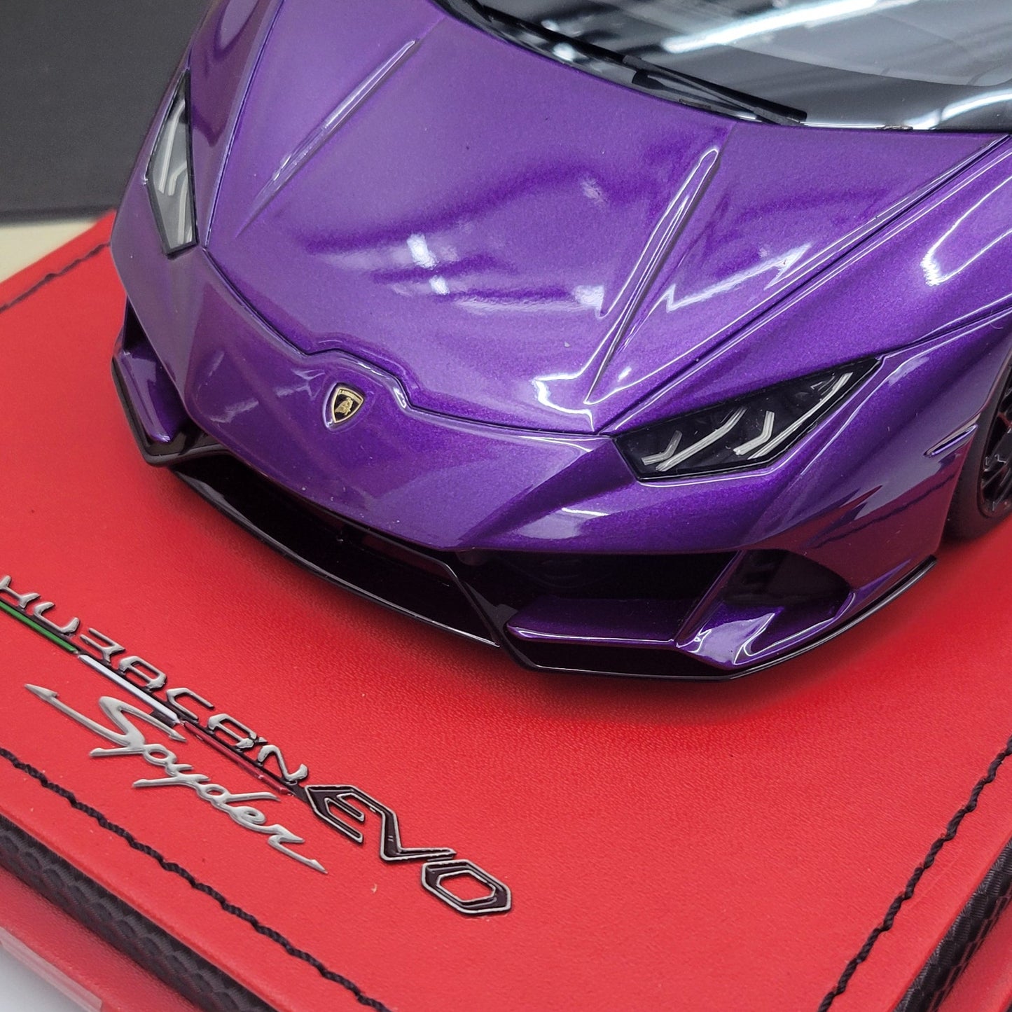 MR Collection 1:18 Lamborghini Huracan EVO Spyder Viola Pasifae | LAMBO037SE2 | Limited Edition 24/25