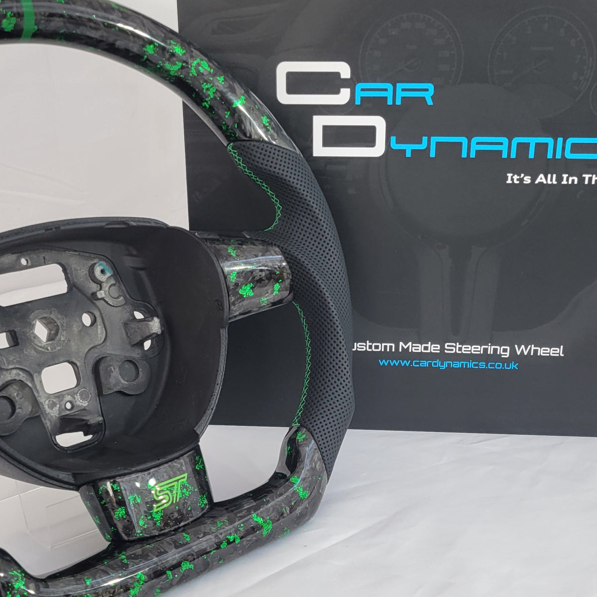 Ford Focus MK2 Forged Carbon & Leather Steering Wheel | Mean Green Edition