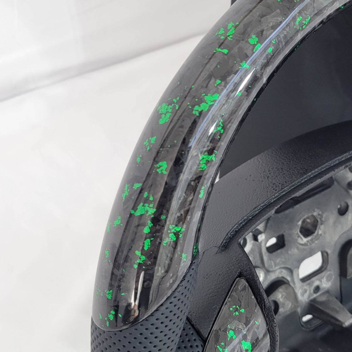 Ford Focus MK2 Forged Carbon & Leather Steering Wheel | Mean Green Edition