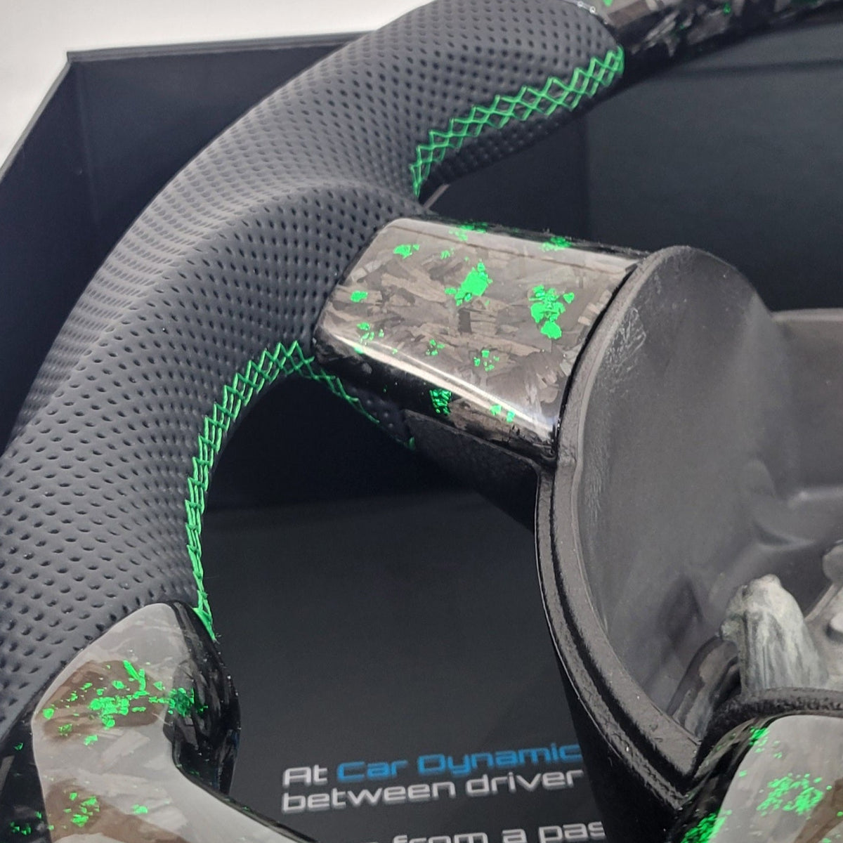 Ford Focus MK2 Forged Carbon & Leather Steering Wheel | Mean Green Edition