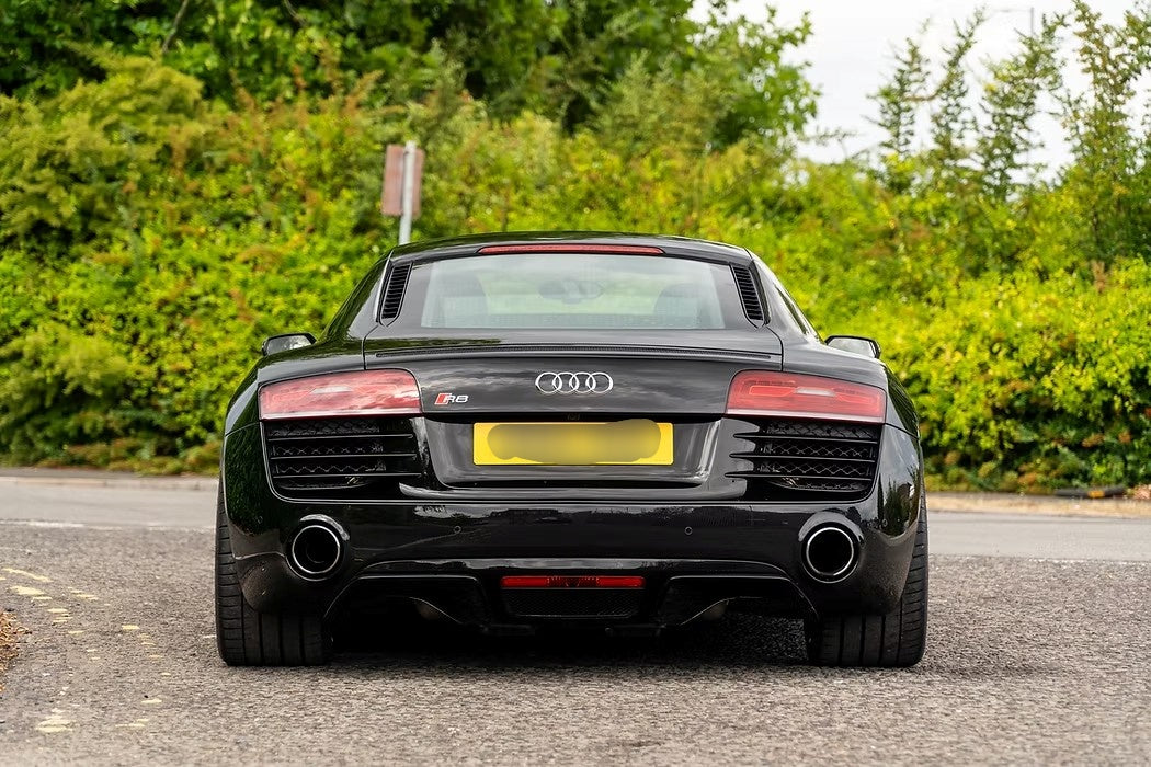 Audi R8 Custom Made Steering Wheels Carbon Fibre , Leather & Alcantara | Flat Bottom Design