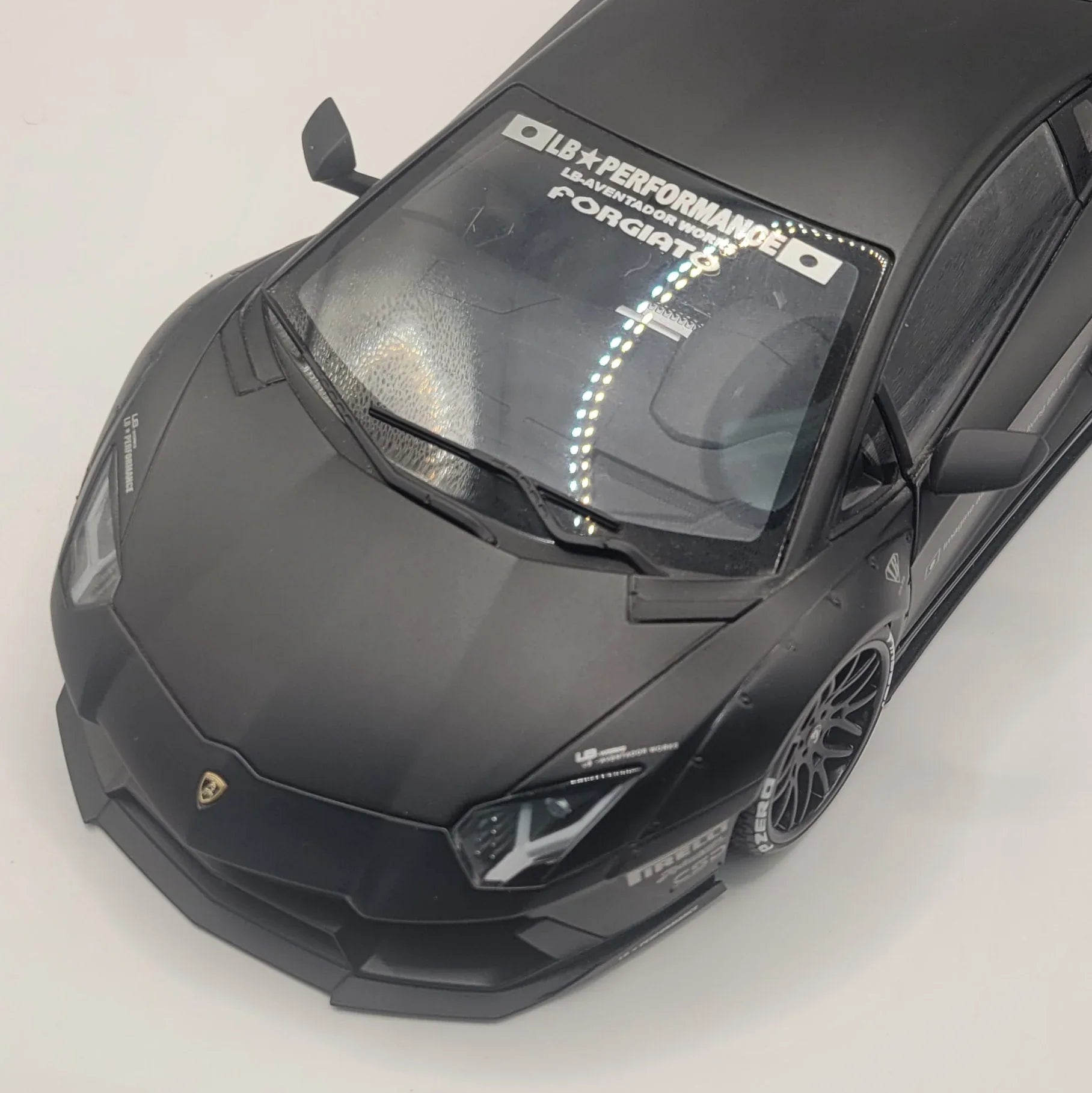 AUTOart118LB-WorksLamborghiniAventadorMattBlack79106_3 - Car Dynamics 