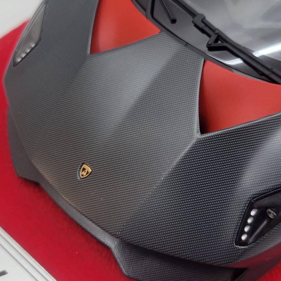 AUTOart 1:18 Lamborghini Sesto Elemento ( Grey Carbon Fiber Pattern ) With Alcantara Base & Plaque | 74671