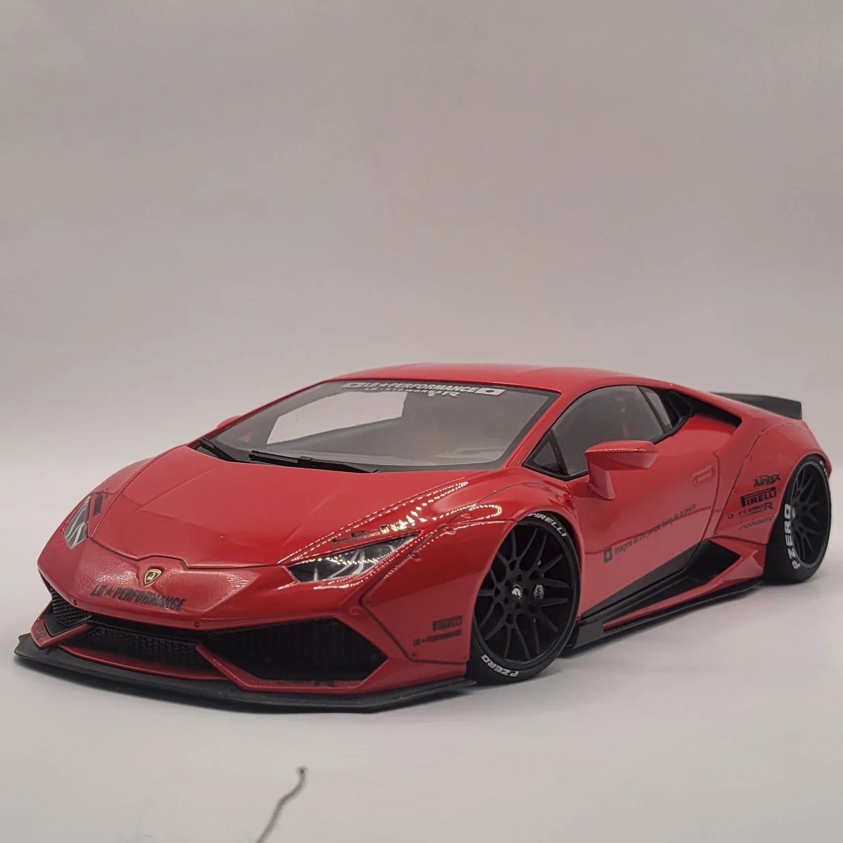 AUTOart_118_LB-Works_Lamborghini_Huracan_Red_79123_7 - Car Dynamics 