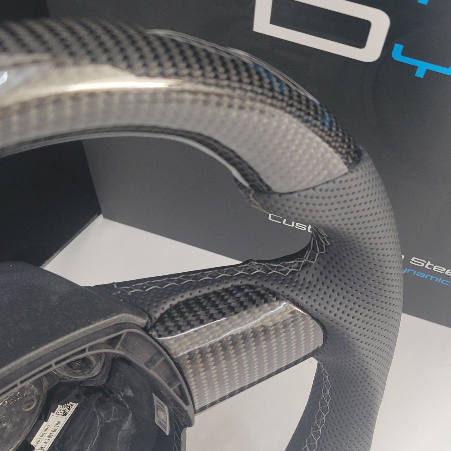 Audi B7 Carbon & Leather Steering Wheel | Dolphin Grey Edition