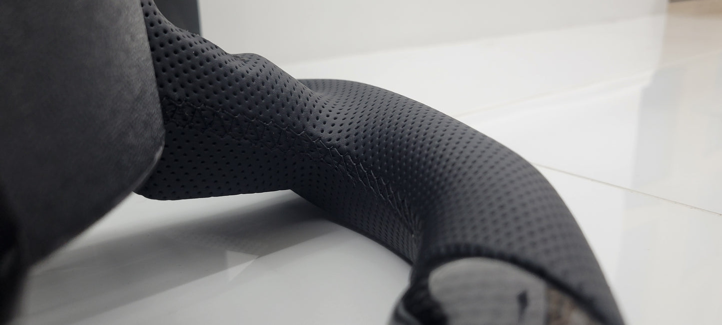 Audi Custom Carbon Fibre Steering Wheel Flat Bottom | RS3 , R8 , A3 , A1..
