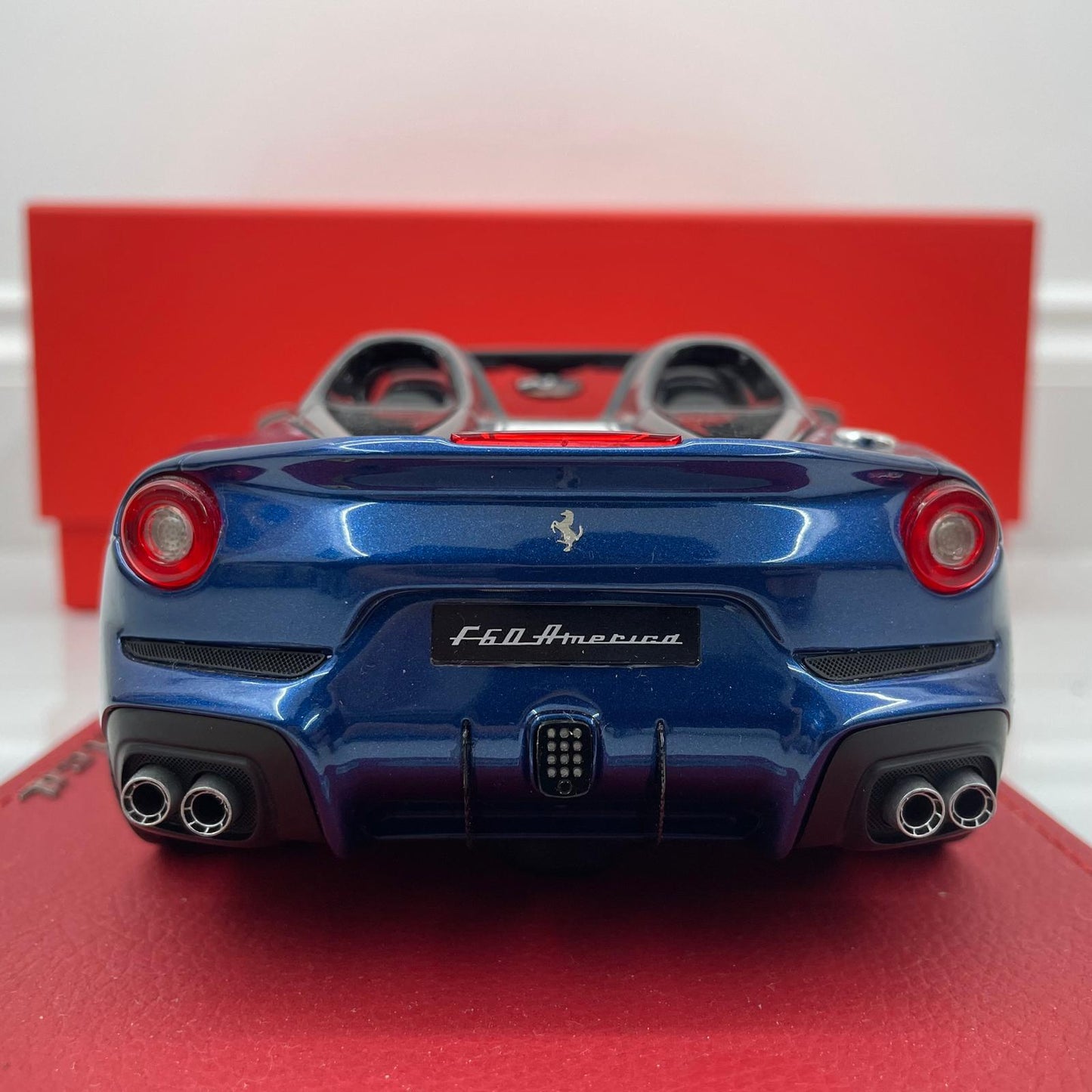 BBR 1:18 Ferrari F60 America 2014 Blu 115/250 | 60th Anniversary | P18125