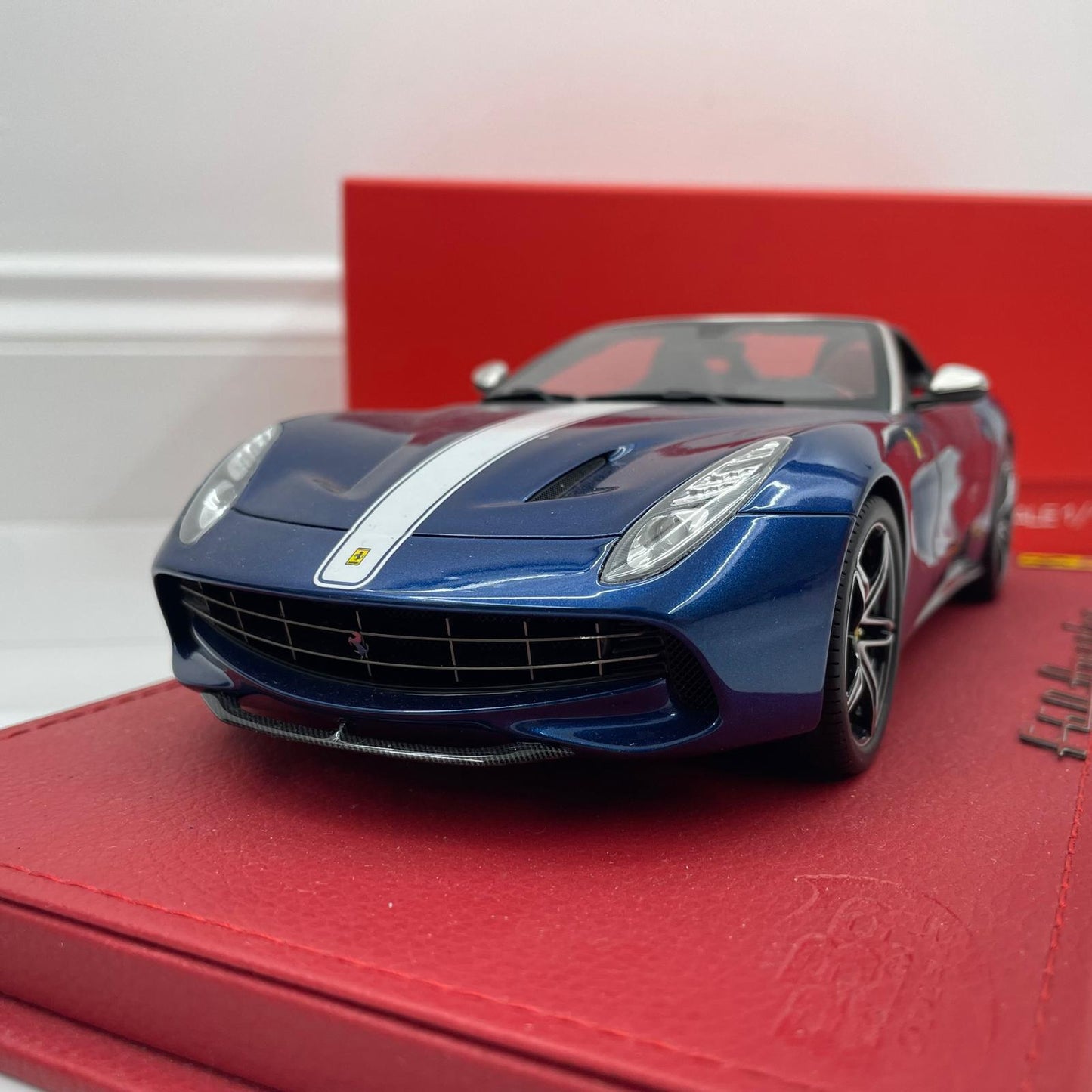BBR 1:18 Ferrari F60 America 2014 Blu 115/250 | 60th Anniversary | P18125