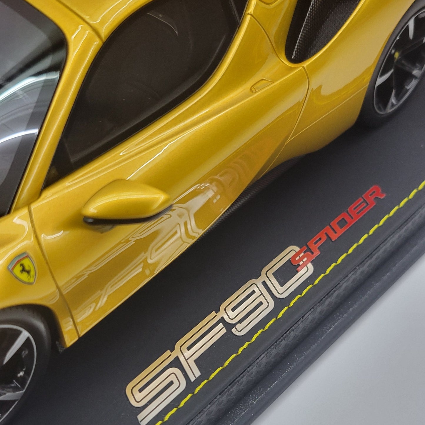 BBR 1:18 Ferrari SF90 Spider Closed Roof Giallo MonteCarlo | LIMITED EDITION 24pcs | 1 OF 24 | P18196A1