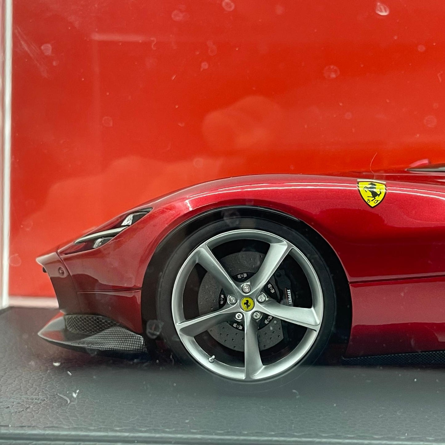 BBR 1:18 Ferrari SP1 Monza Paris Auto Show 2018 Rosso Magma 164/240 |  P18164B