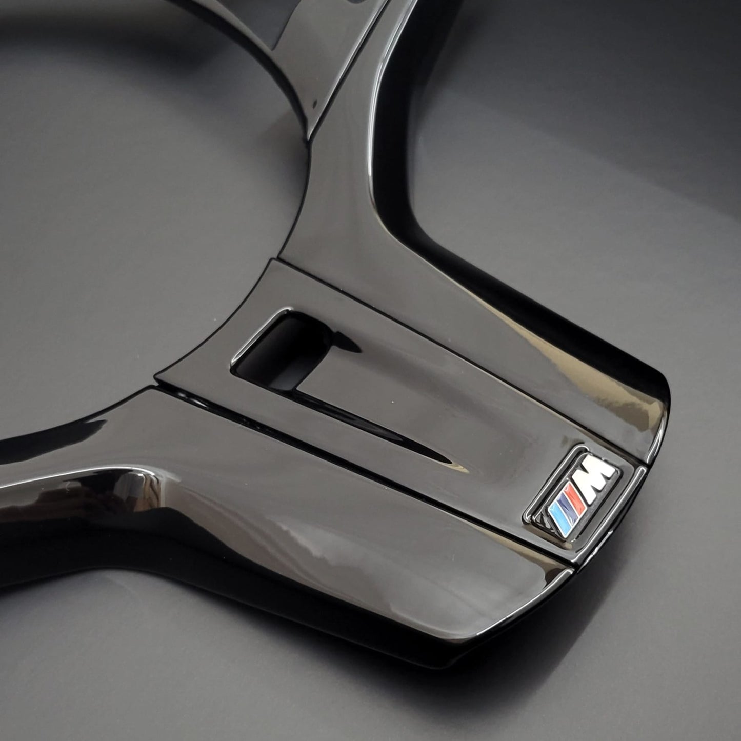 BMW G-Series Gloss Black Steering Wheel Trim | Pre Facelift