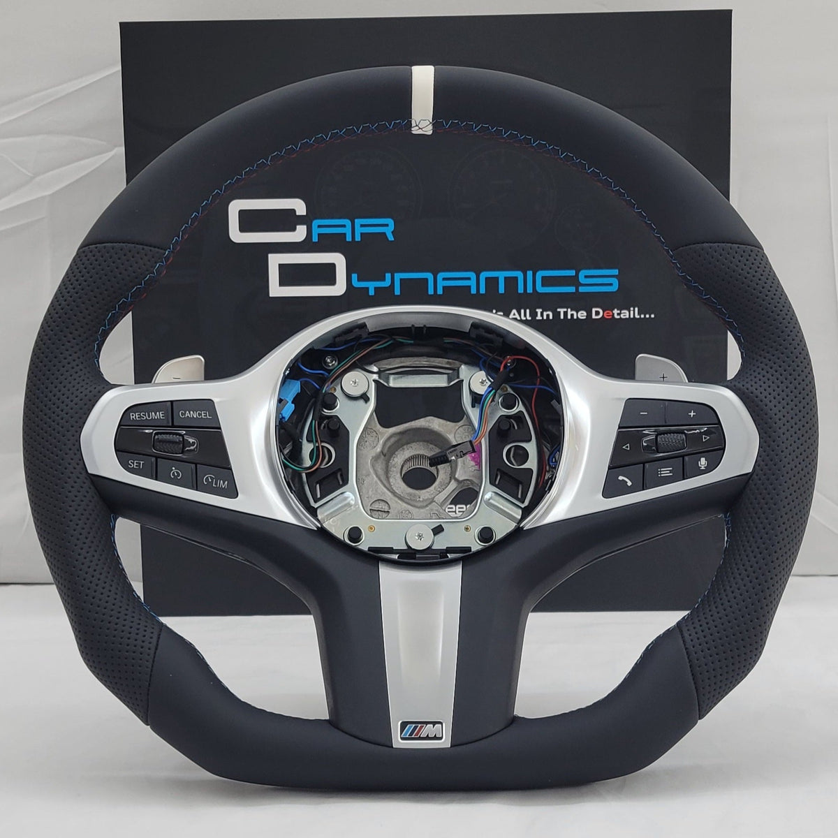 BMWG-SeriesLeatherSteeringWheelM-SportAlpineWhiteEditionCarDynamics_3
