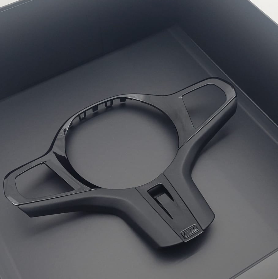 BMW G-Series Blacked Out Steering Wheel Trim | Facelift