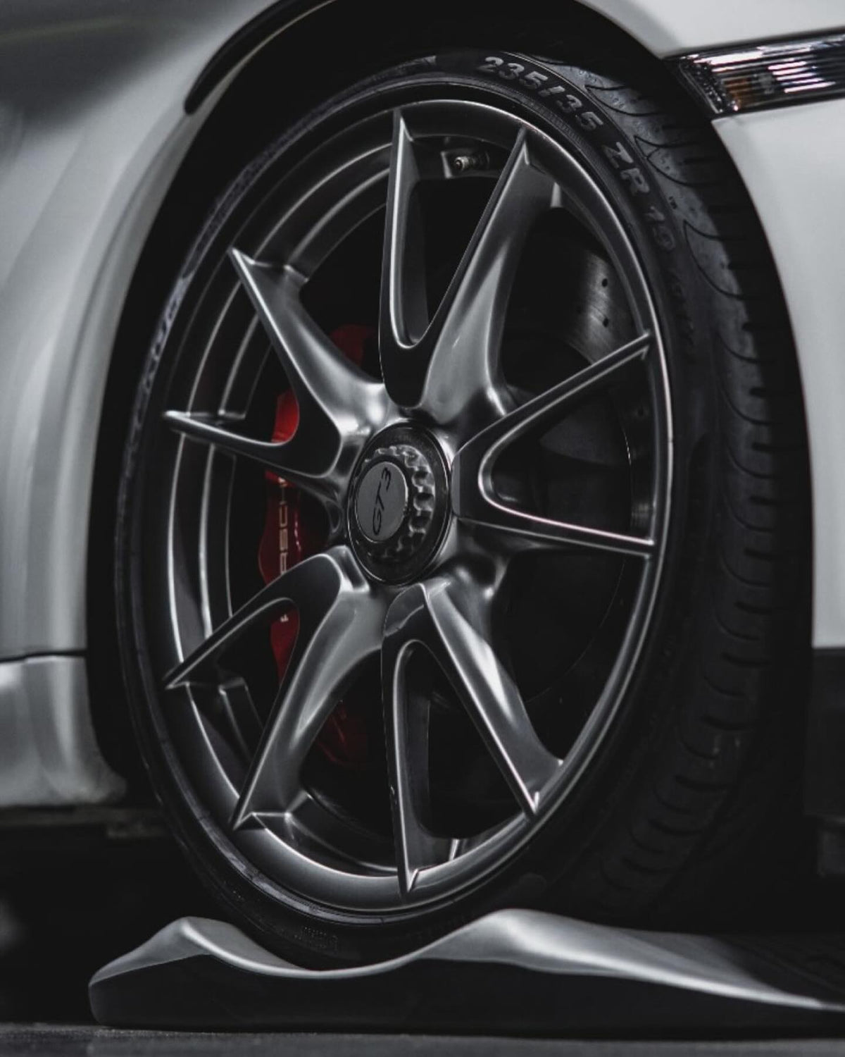 EASYRISE X | Tyre Saver For Sports Cars