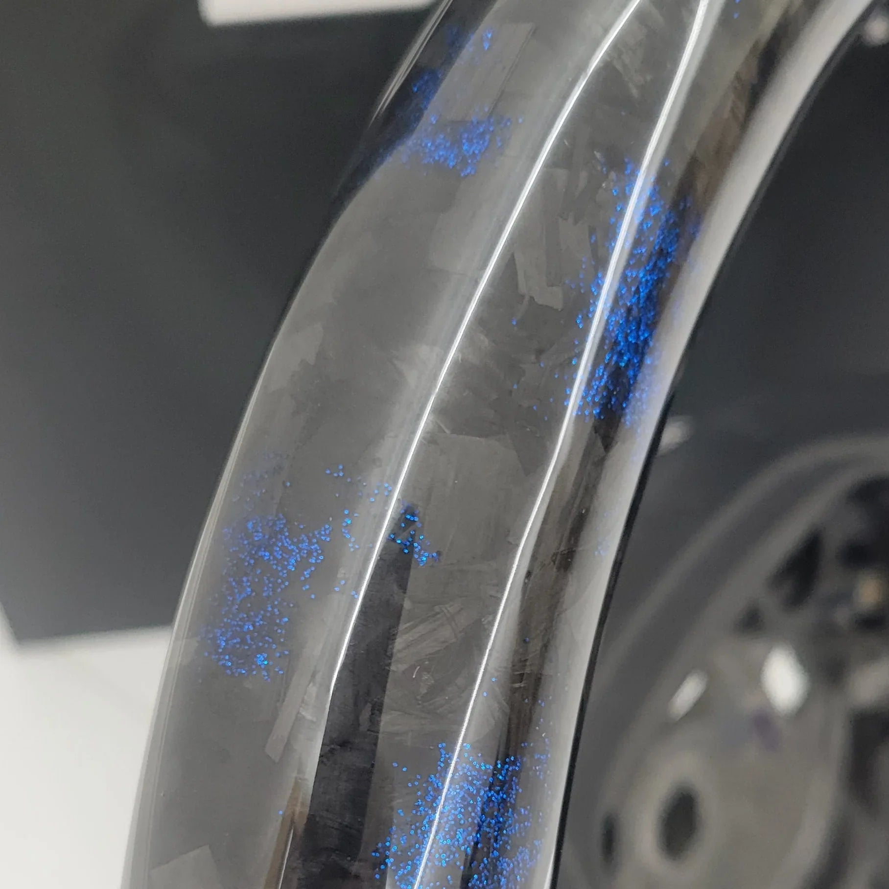 FordFiestaCustomForgedCarbonFibreSteeringWheelPerformanceBlueEditionMK7MK7.52009-2017CarDynamics_5 - Car Dynamics 
