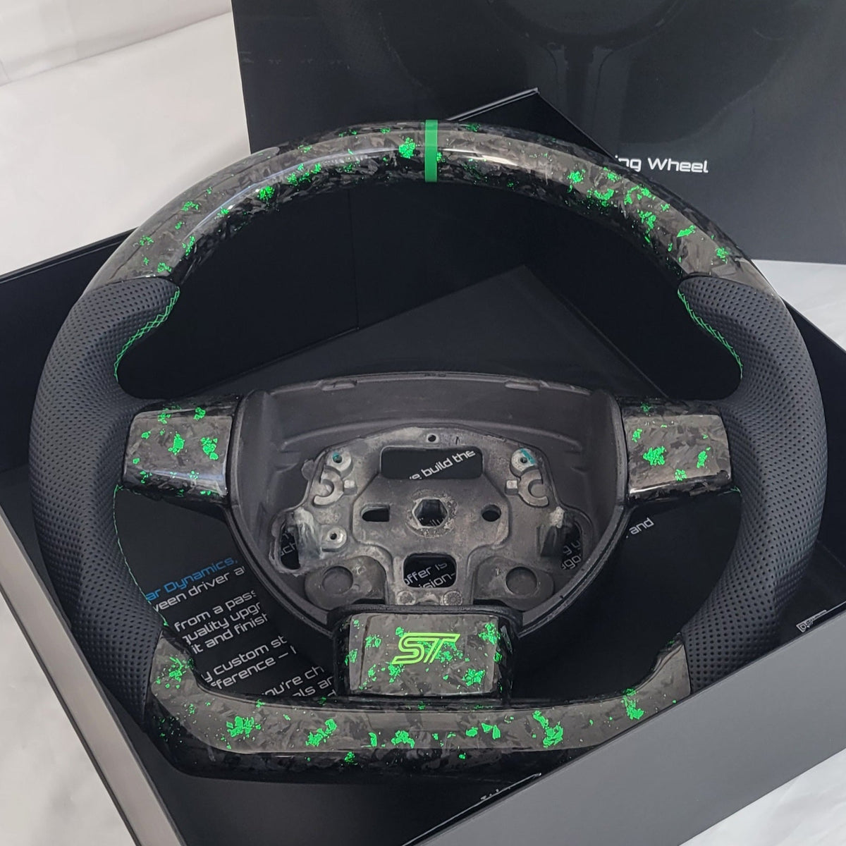 Ford Focus MK2 Forged Carbon & Leather Steering Wheel | Mean Green Edition