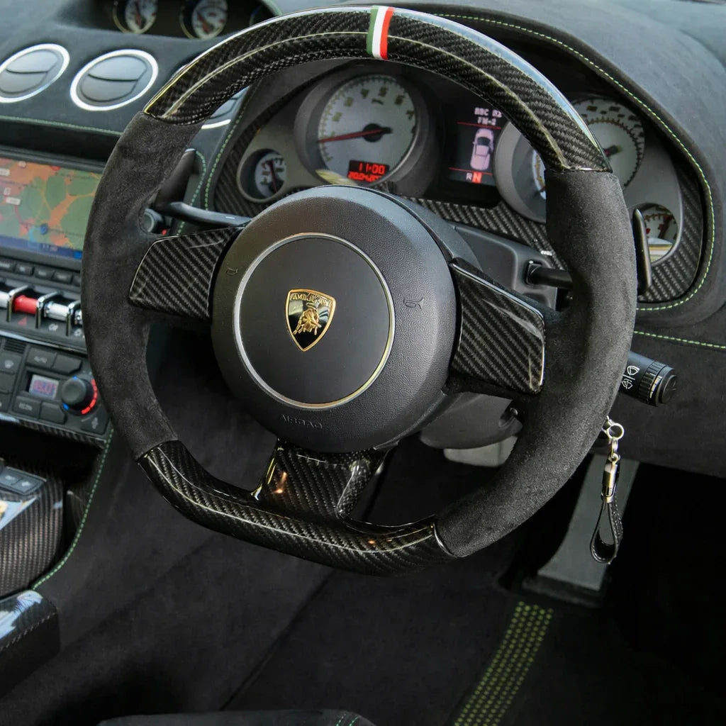 LamborghiniGallardoCustomCarbonFibre_AlcantaraSteeringWheelSuperleggeraEditionCarDynamicsCopyright_5 - Car Dynamics 