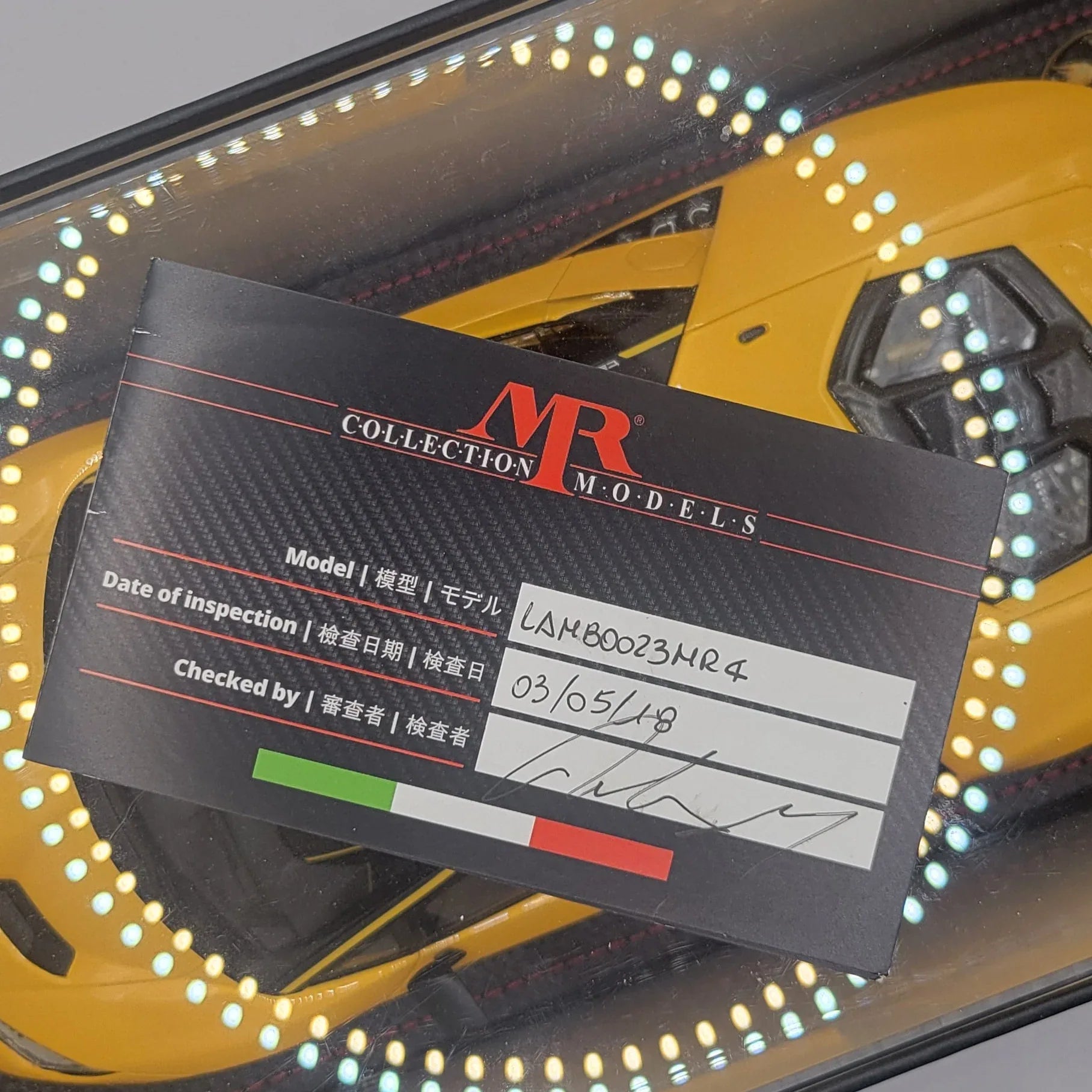 MRCollection118LamborghiniCentenarioCoupeGialloOrionGlossyCarbonLAMBO023MR04LimitedEdition0720cardynamics_2 - Car Dynamics 