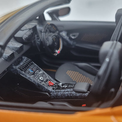 MR Collection 1:18  Lamborghini Huracan Performante Spyder | Orange