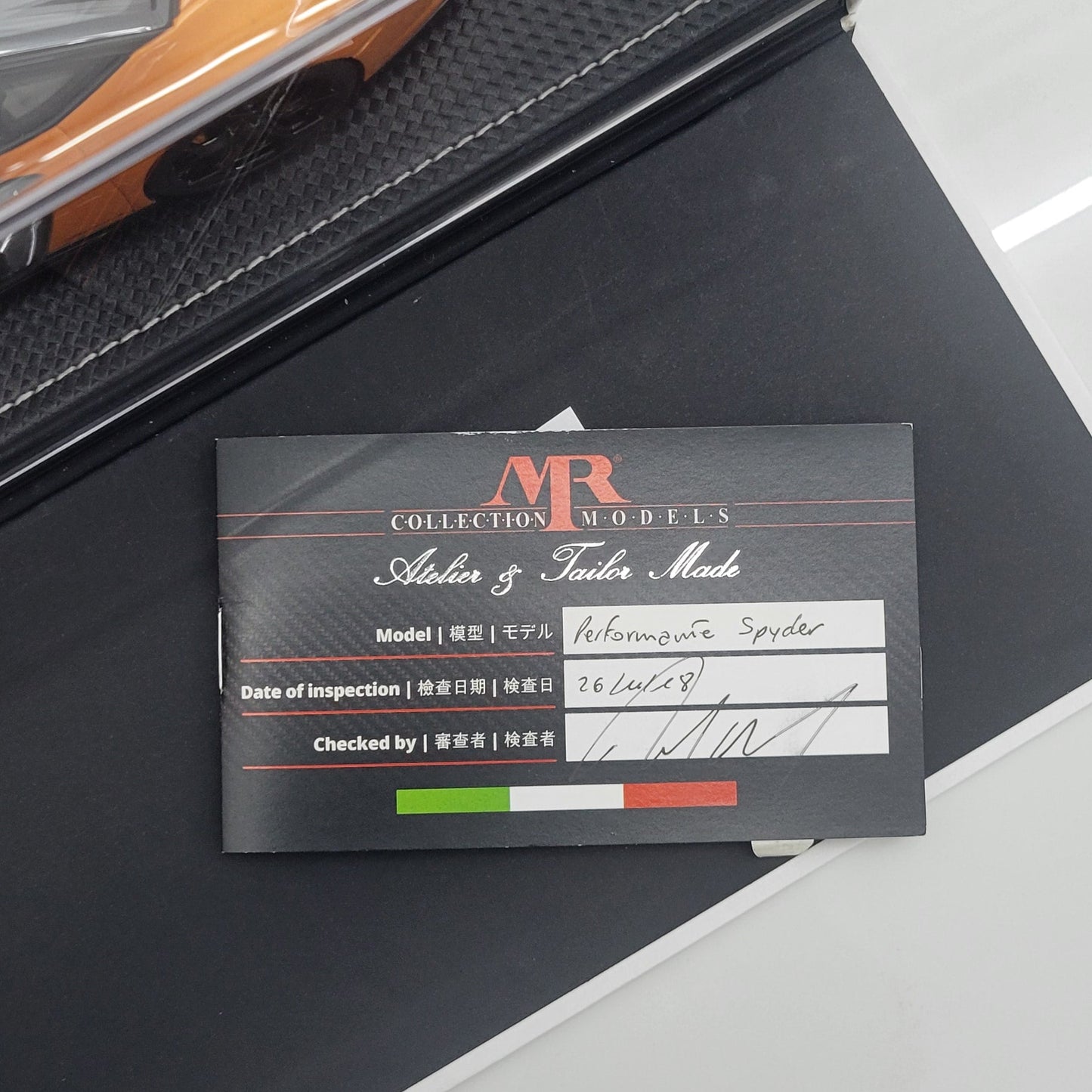 MR Collection 1:18  Lamborghini Huracan Performante Spyder | Orange