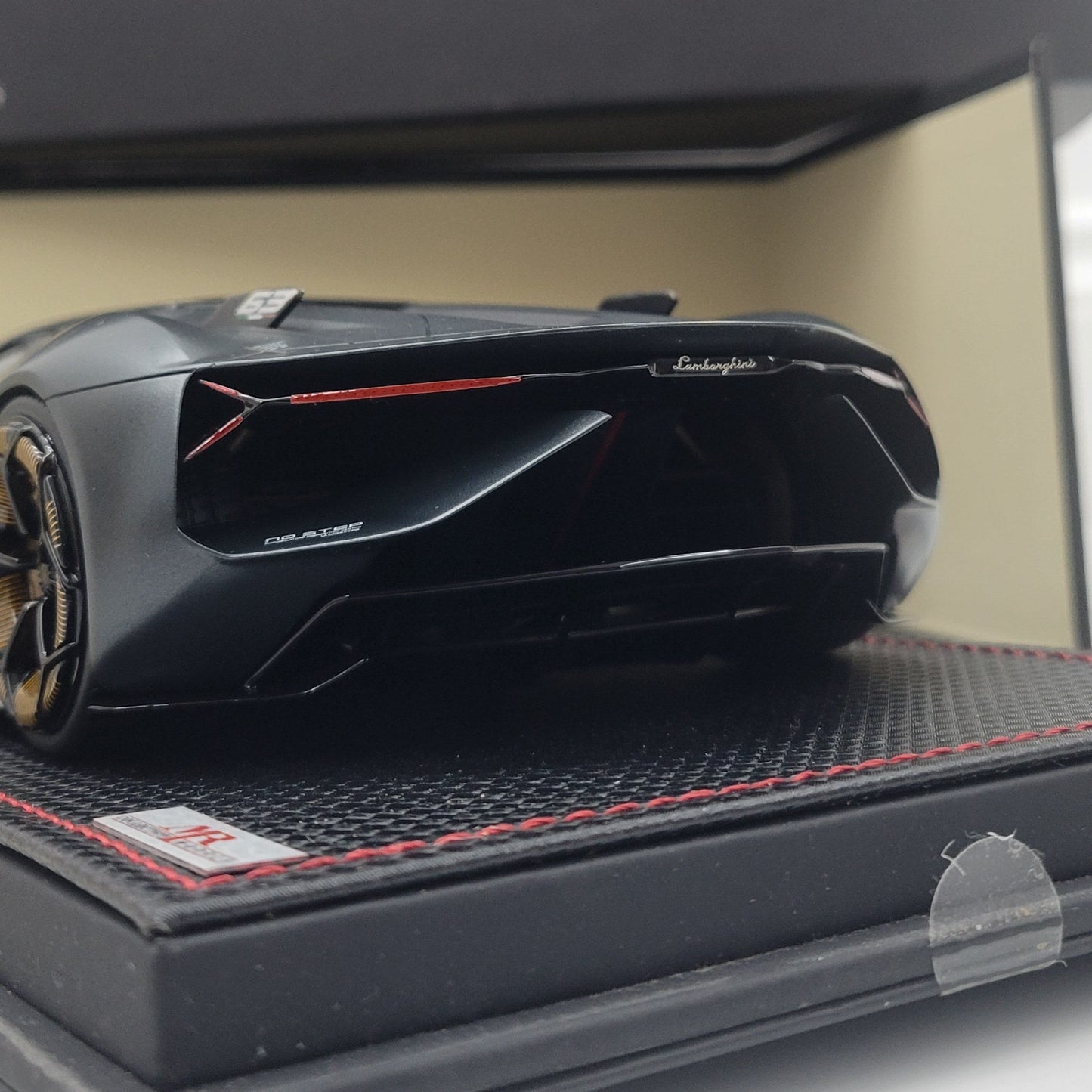 MR Collection Lamborghini Terzo Millennio 1:18 | LAMBO033A