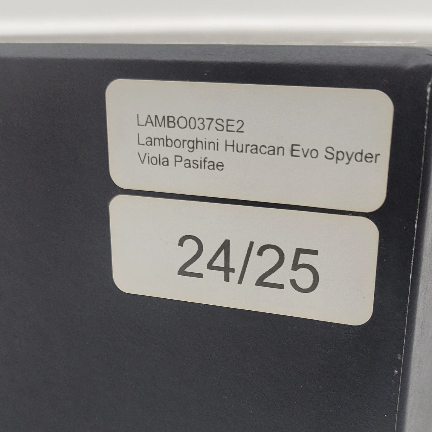 MR Collection 1:18 Lamborghini Huracan EVO Spyder Viola Pasifae | LAMBO037SE2 | Limited Edition 24/25