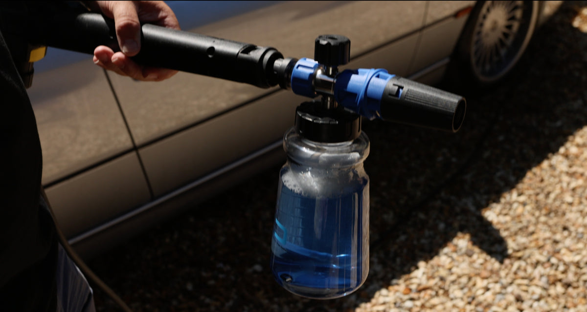 Tyre Dressing Application 1