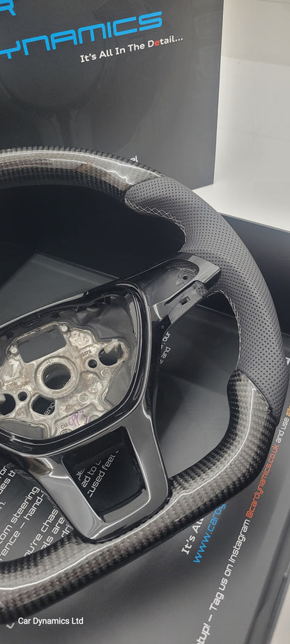 Volkswagen MQB Style Carbon & Leather | Gloss Black Edition