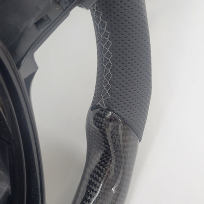 Volkswagen MQB Style Carbon & Leather | Gloss Black Edition
