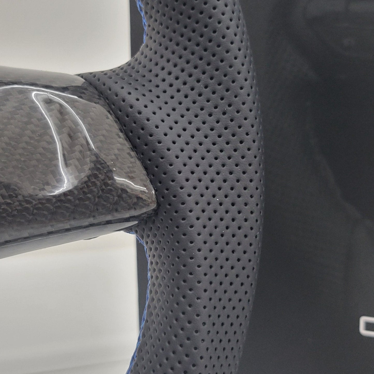 Volkswagen T6 Custom Carbon Fibre Flat Bottom Steering Wheel | Henry's Blue Edition , T6 Transporter Non Button Version