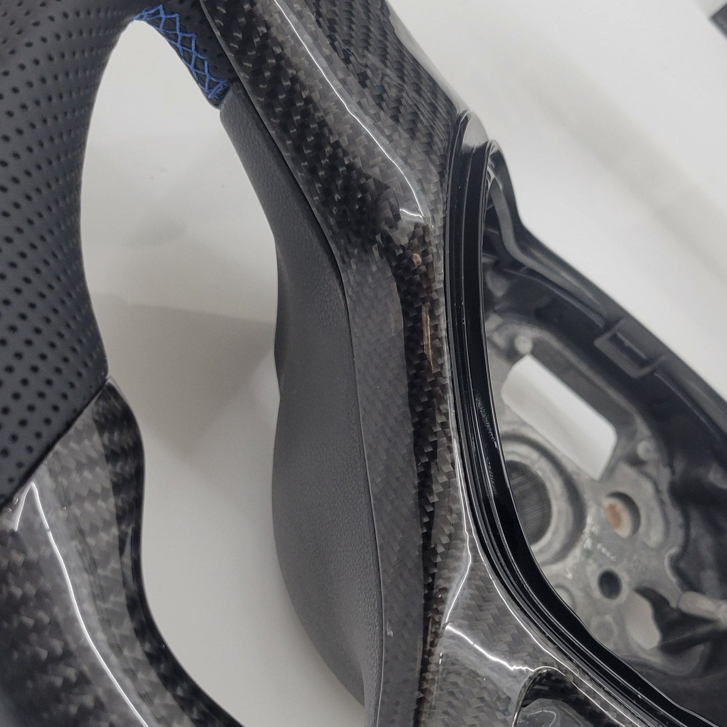 Volkswagen T6 Custom Carbon Fibre Flat Bottom Steering Wheel | Henry's Blue Edition , T6 Transporter Non Button Version