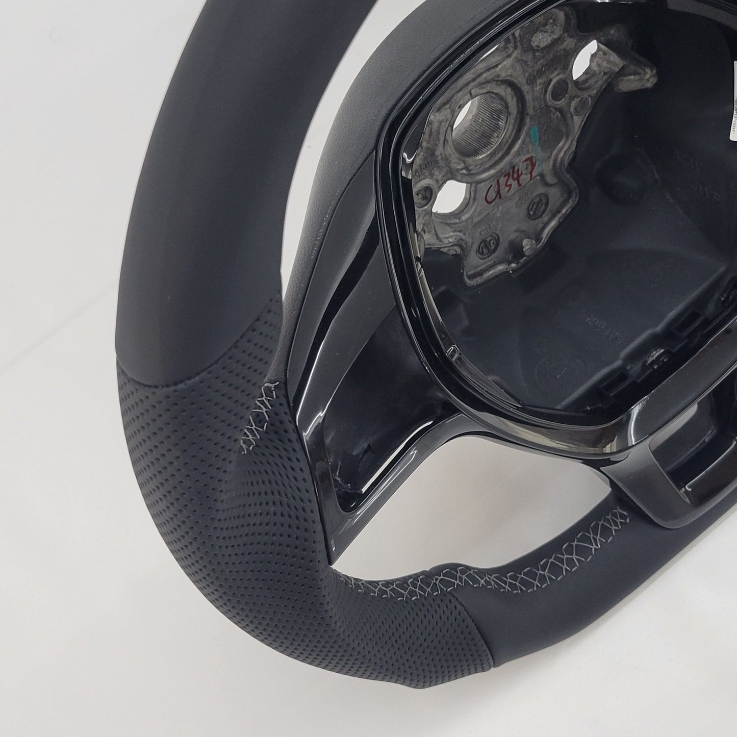Volkswagen Transporter Leather Flat Bottom | Gloss Black Edition