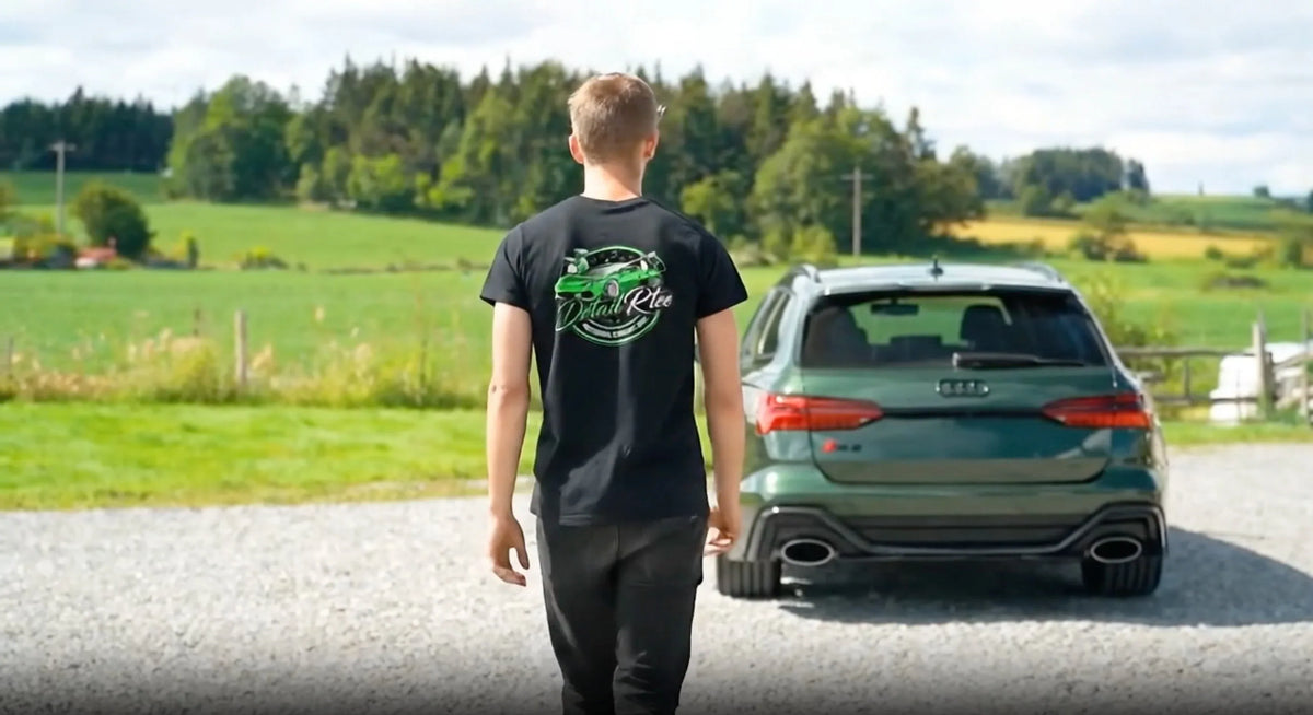 Tyre Dressing Application 1